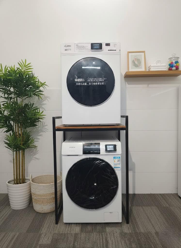 Combo máy giặt và máy sấy thanh toán QR cho khu nhà trọ
